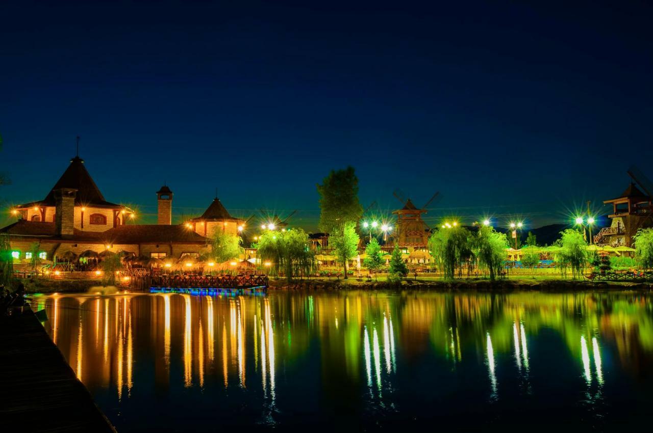 Hotel The Wind Mills Hydropark Gorna Malina Exterior foto